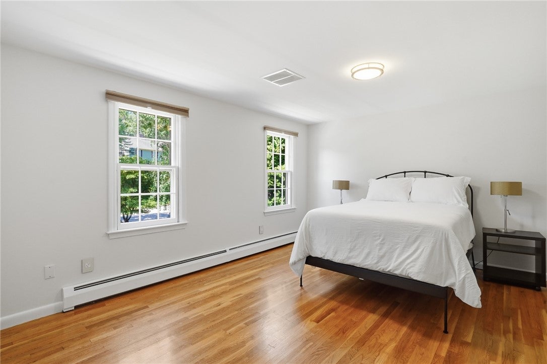 60 Fox Run, East Greenwich, RI, 02818, USA, 5 Bedrooms Bedrooms, ,4 BathroomsBathrooms,Residential,Active,60 Fox Run,1419373