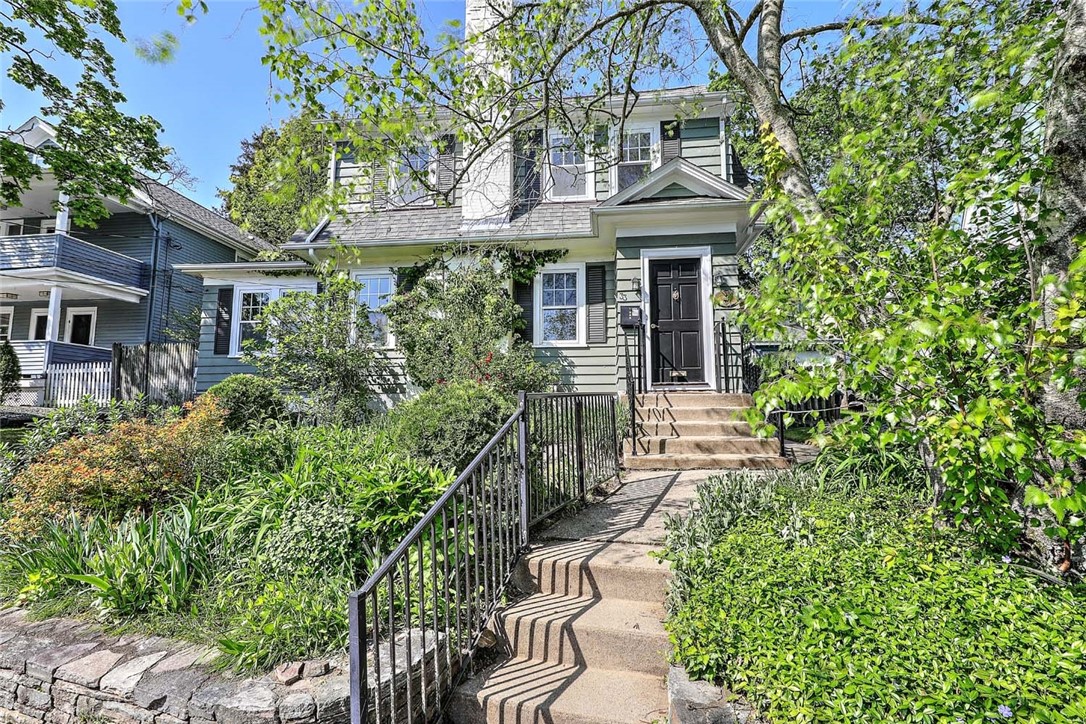 33 Marbury Avenue