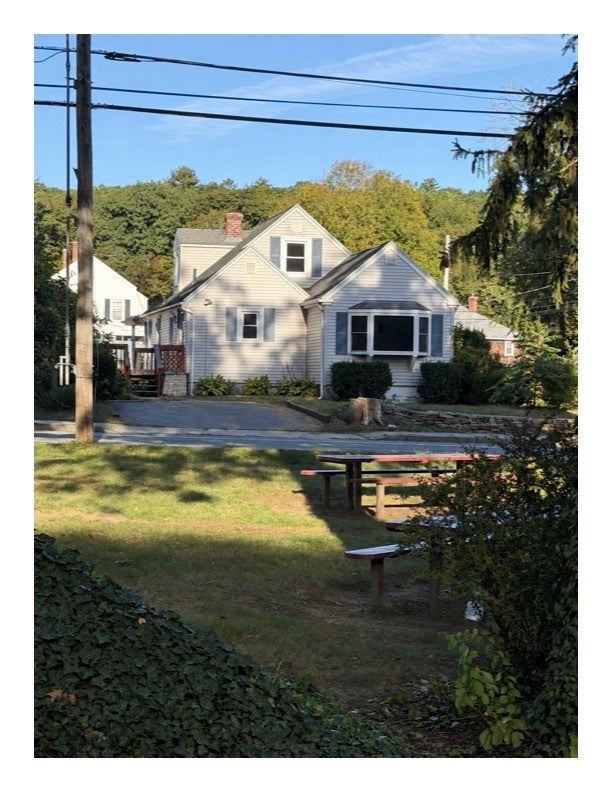 2 Whitman Street