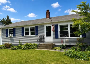 302 Shore Acres Avenue North Kingstown RI 02852