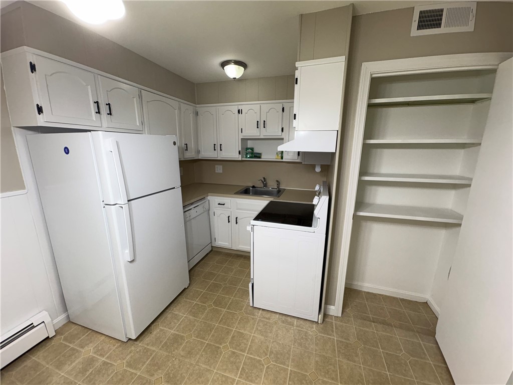 92 Dean Avenue 3