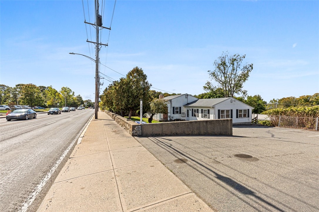 3421 Pawtucket Avenue