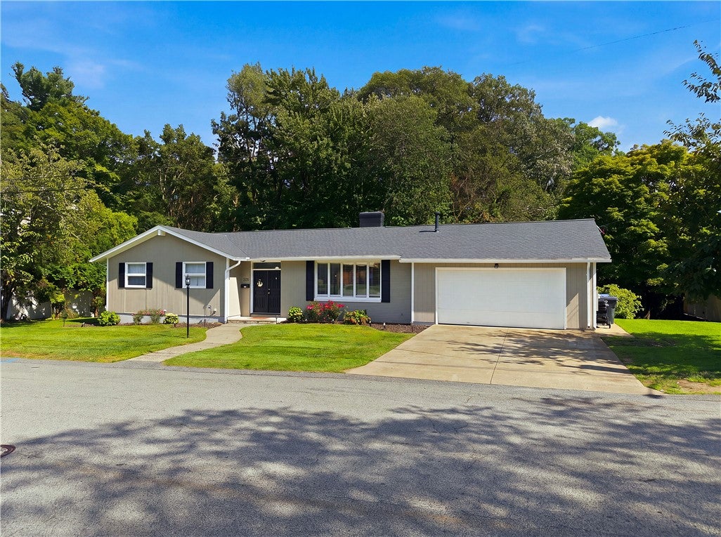 27 West River Parkway