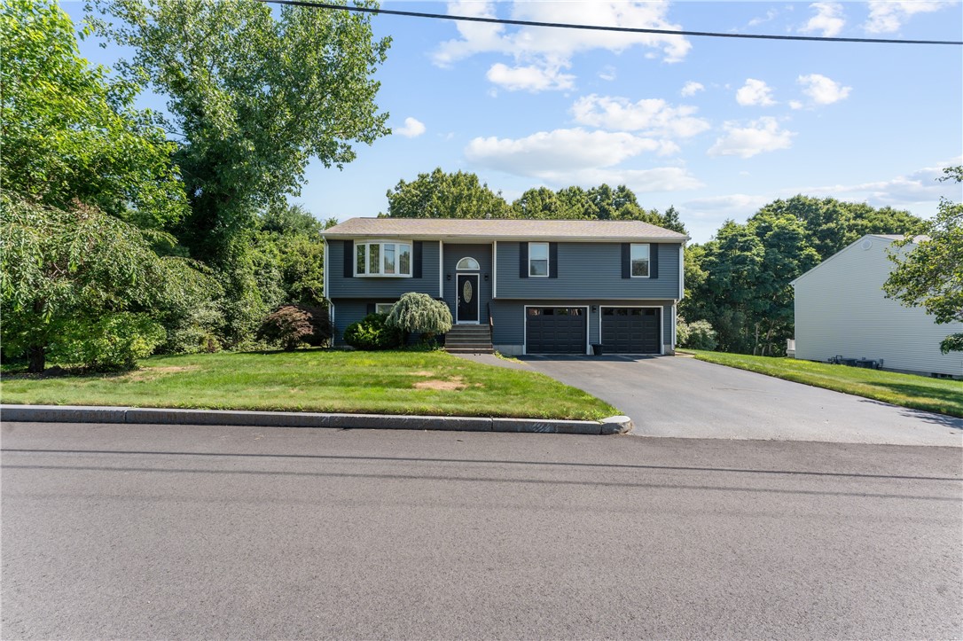 16 Rachella Court
