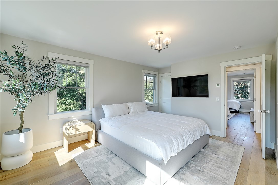 South Kingstown, Rhode Island, 02879, United States, 2 Bedrooms Bedrooms, ,3 BathroomsBathrooms,Residential,Active,2026805