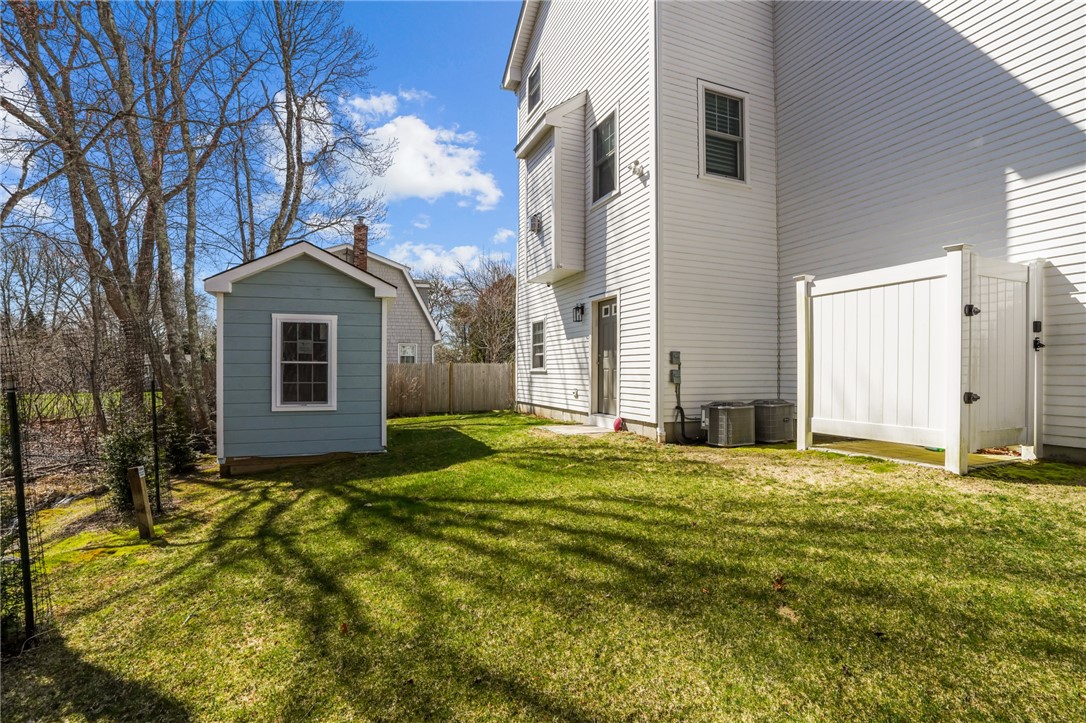 South Kingstown, Rhode Island, 02879, United States, 2 Bedrooms Bedrooms, ,3 BathroomsBathrooms,Residential,Active,2026805