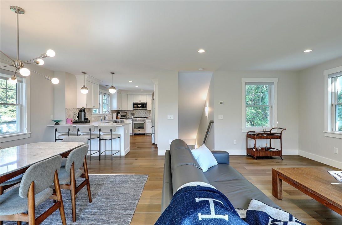 South Kingstown, Rhode Island, 02879, United States, 2 Bedrooms Bedrooms, ,3 BathroomsBathrooms,Residential,Active,2026805