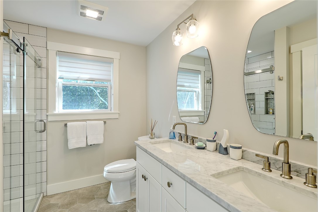 South Kingstown, Rhode Island, 02879, United States, 2 Bedrooms Bedrooms, ,3 BathroomsBathrooms,Residential,Active,2026805