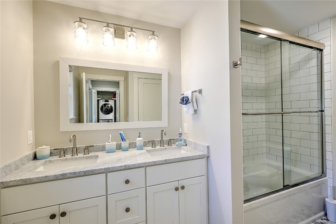 South Kingstown, Rhode Island, 02879, United States, 2 Bedrooms Bedrooms, ,3 BathroomsBathrooms,Residential,Active,2026805