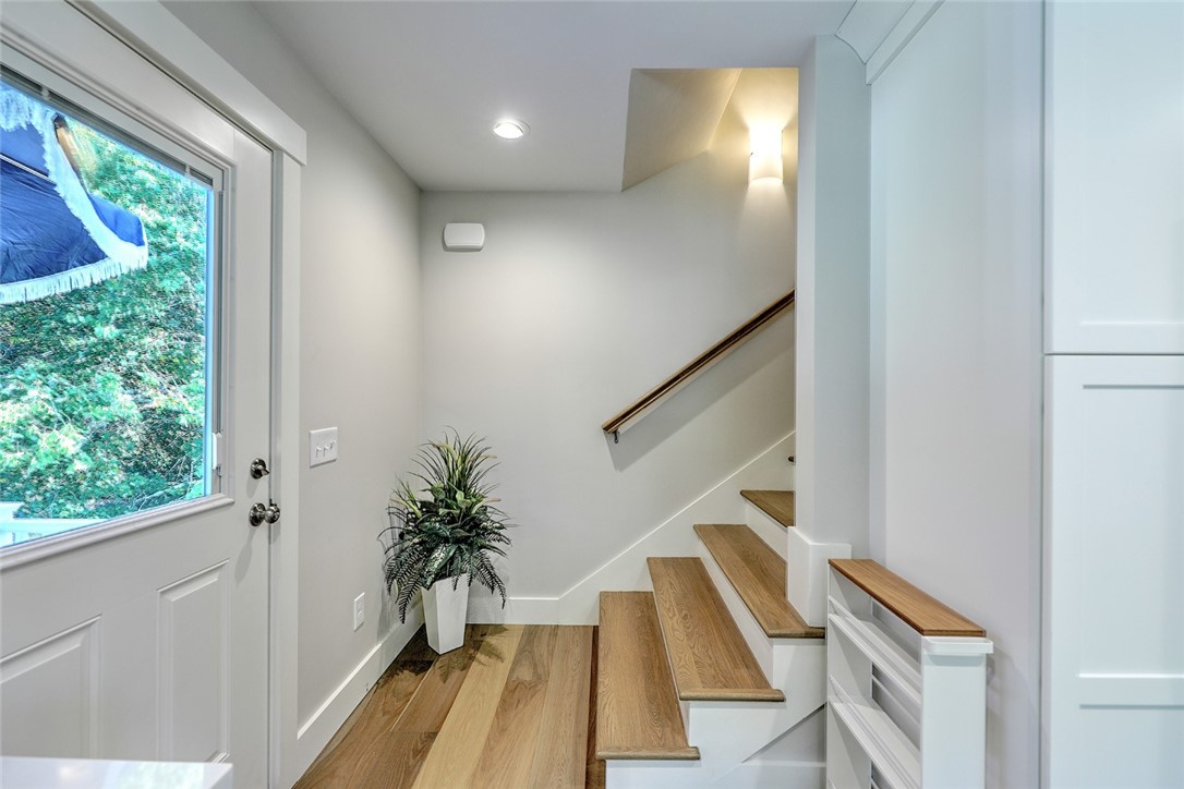 South Kingstown, Rhode Island, 02879, United States, 2 Bedrooms Bedrooms, ,3 BathroomsBathrooms,Residential,Active,2026805