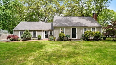 689 Middle Road East Greenwich RI 02818