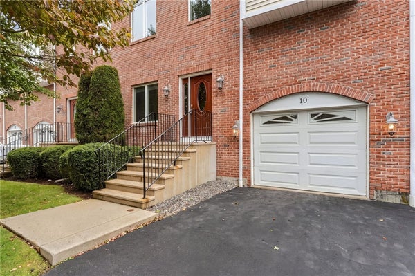 131 FRUIT HILL AVE UNIT 10, NORTH PROVIDENCE, RI 02911 - Image d99ae02dc237df149ebe41b27ec4e51d/2418477474