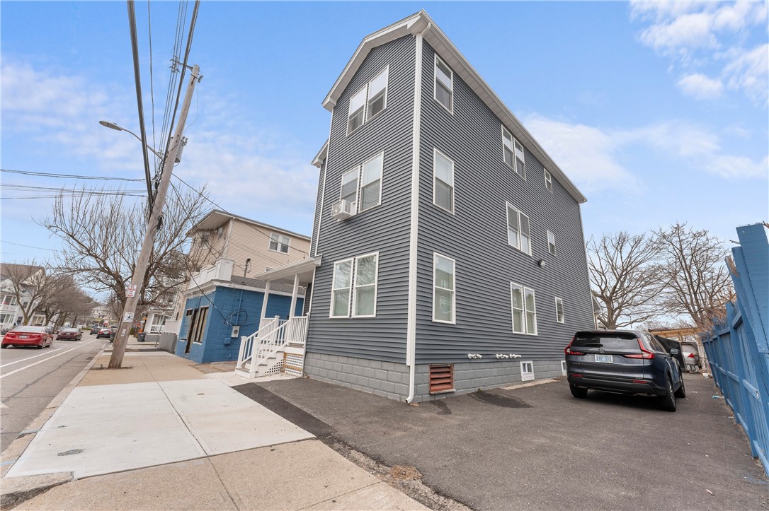 331 Douglas Avenue