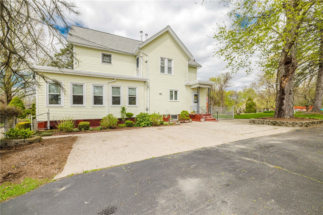 18 Central Avenue