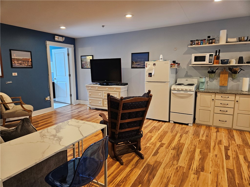 236 Sand Hill Cove Road