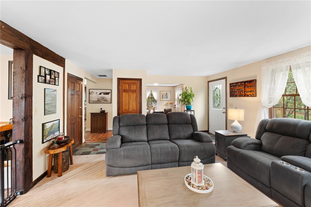 Richmond, Rhode Island 02892, United States, 3 Bedrooms Bedrooms, ,2 BathroomsBathrooms,Residential,Active,113758