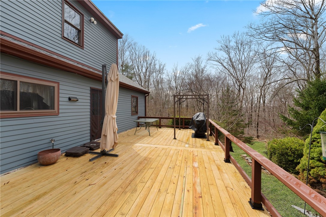 Richmond, Rhode Island 02892, United States, 3 Bedrooms Bedrooms, ,2 BathroomsBathrooms,Residential,Active,113758