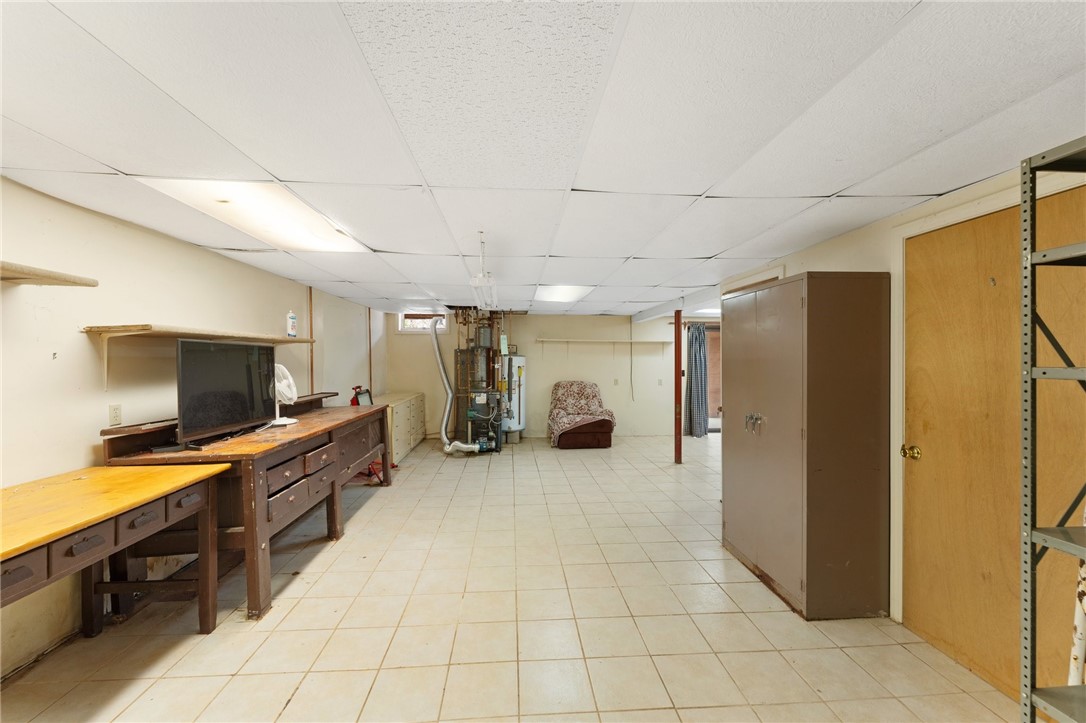 Richmond, Rhode Island 02892, United States, 3 Bedrooms Bedrooms, ,2 BathroomsBathrooms,Residential,Active,113758