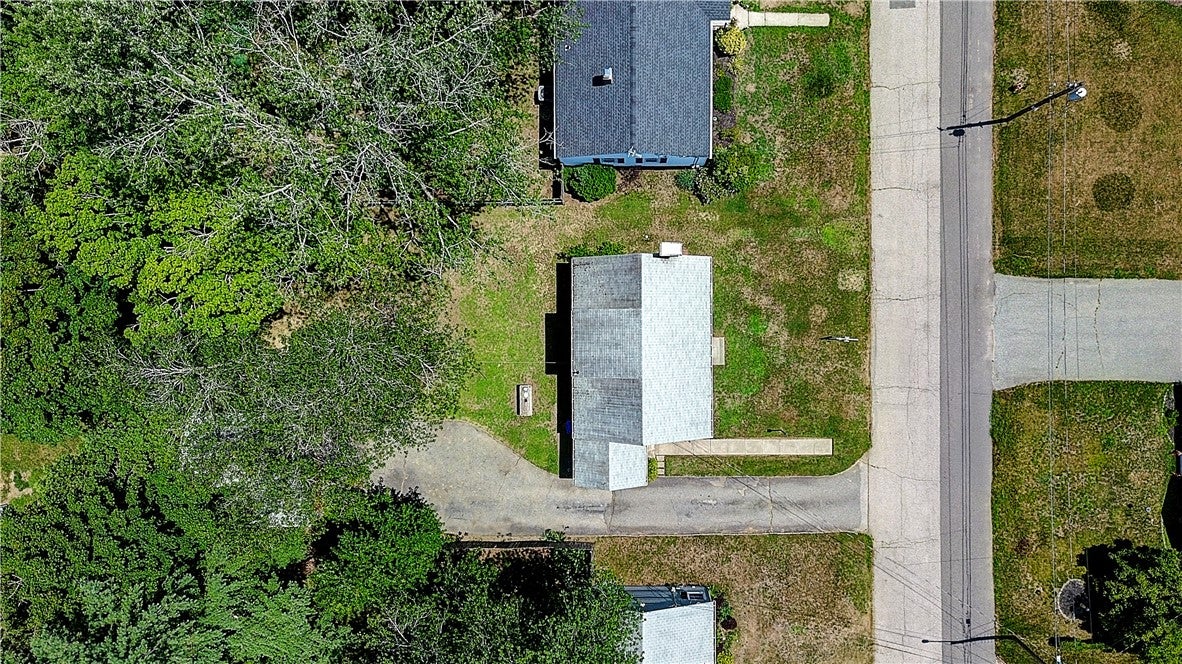 73 lindy Avenue