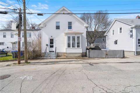 Single Family Residence in Providence RI 9 Bend Street.jpg