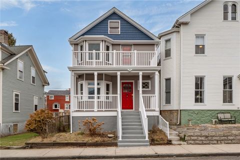 11 Bayview Avenue Newport RI 02840