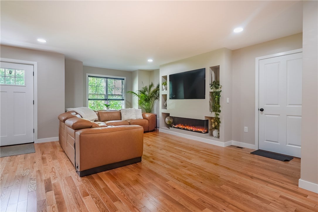 2 Overhill Road