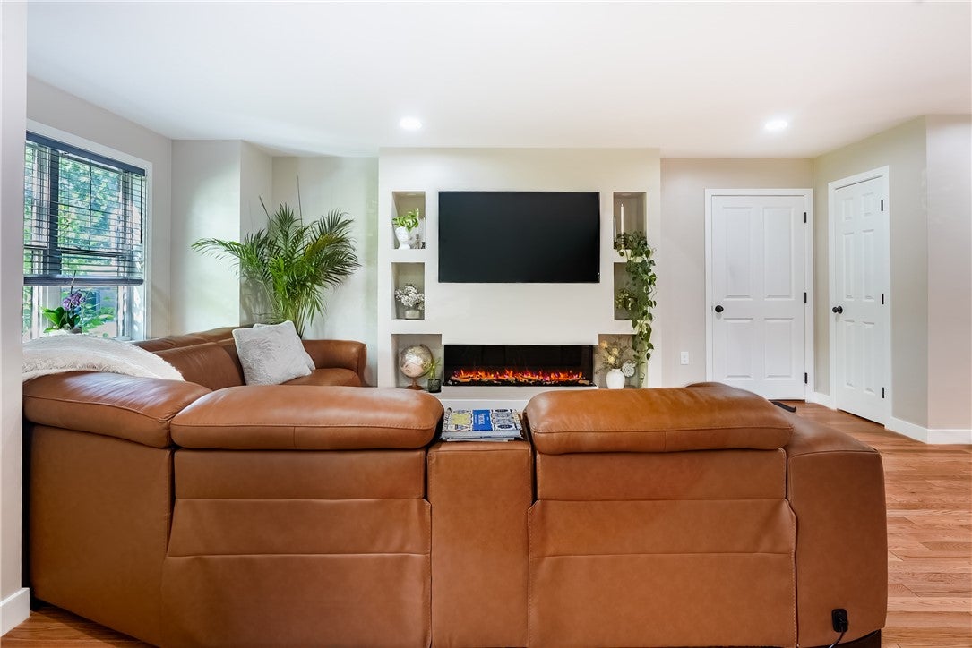 2 Overhill Road