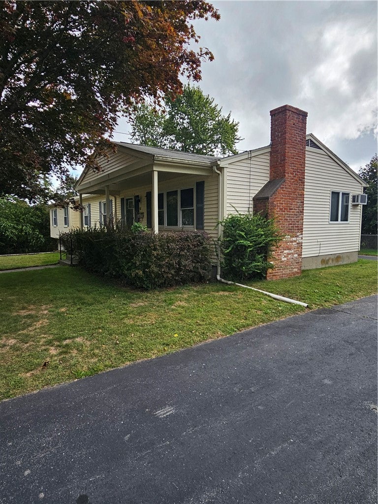 16 Brooks Farm Drive