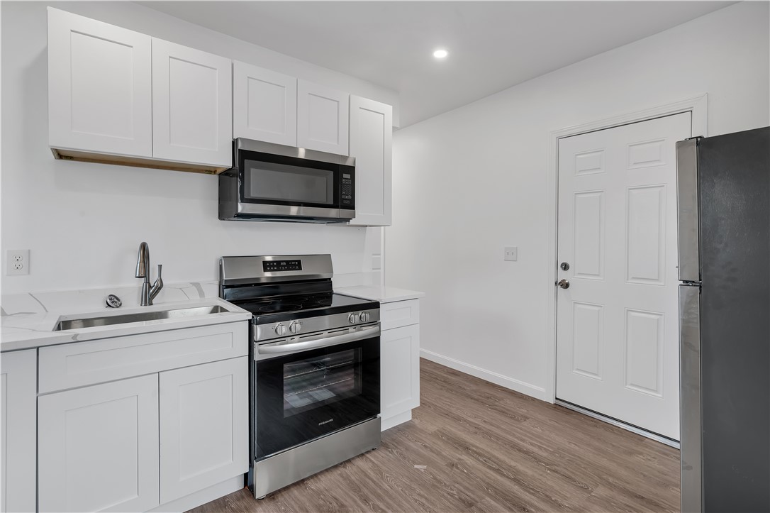 1320 Elmwood Avenue 1322