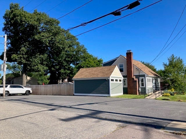 1329 Jefferson Boulevard