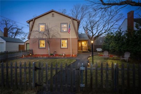 109 Pinecrest Drive Pawtucket RI 02861