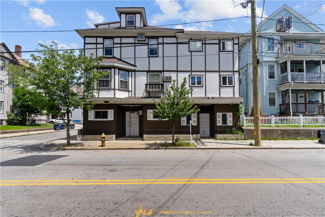 129 Academy Avenue