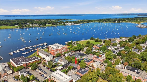 44 BRADFORD ST, BRISTOL, RI 02809 - Image dc841dc5722db6dfe2ffdad835ef886c/2570339015