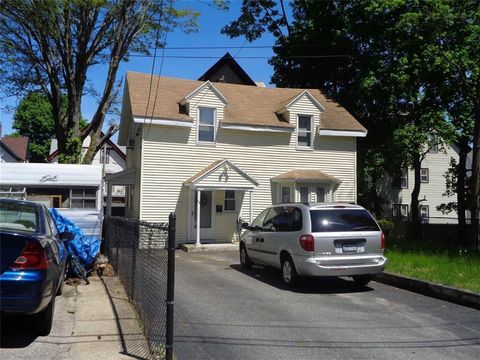 43 Dexter Street Woonsocket RI 02895