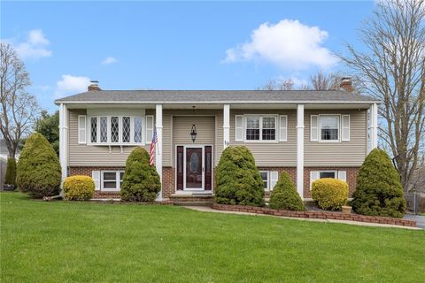 19 Peters Lane West Warwick RI 02893