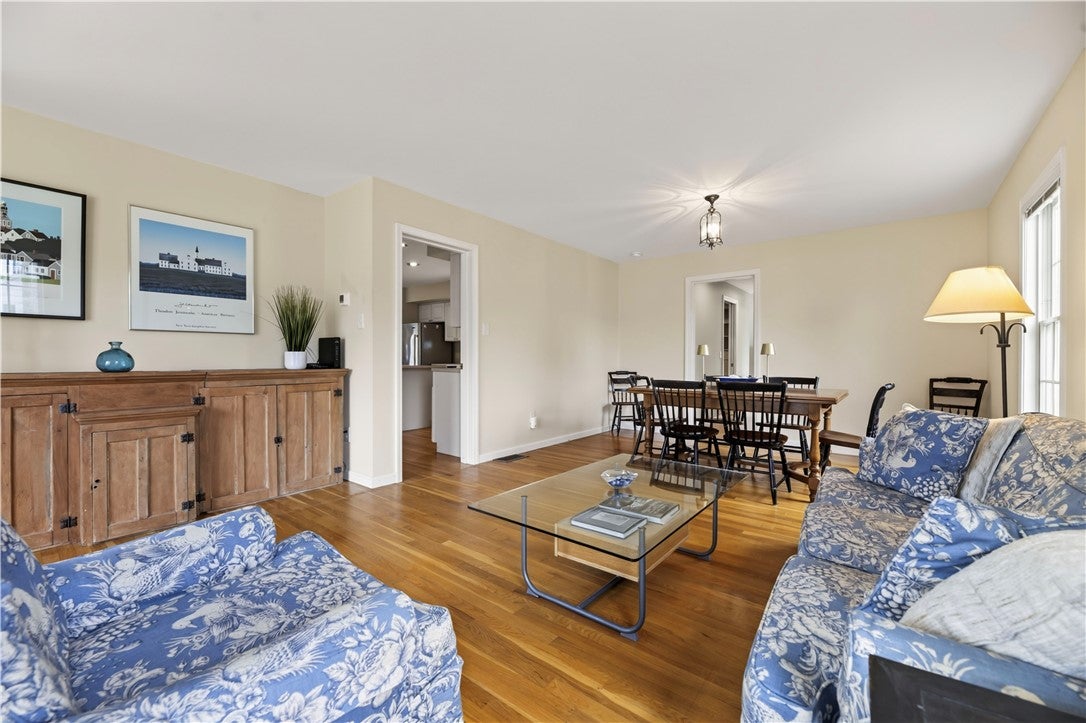 8 Upland Road