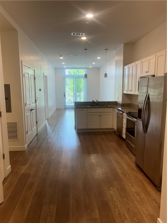 30 Veterans Memorial Parkway 204