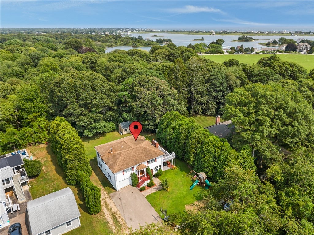 4 Nantucket Avenue