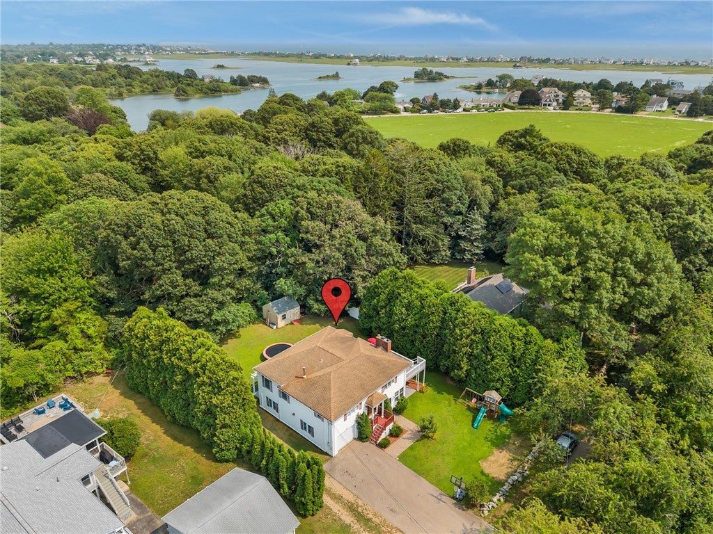 4 Nantucket Avenue