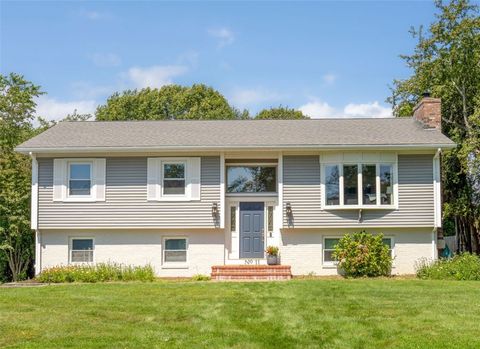 11 Hillview Drive Narragansett RI 02882