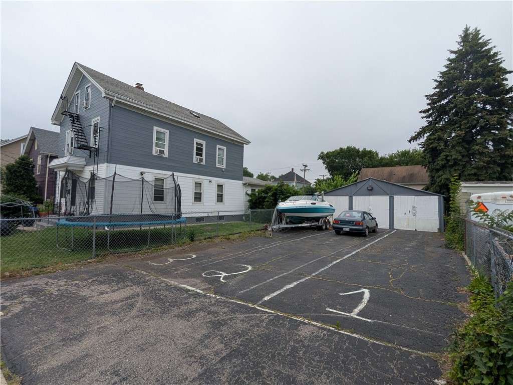 60 Sherman Street 62