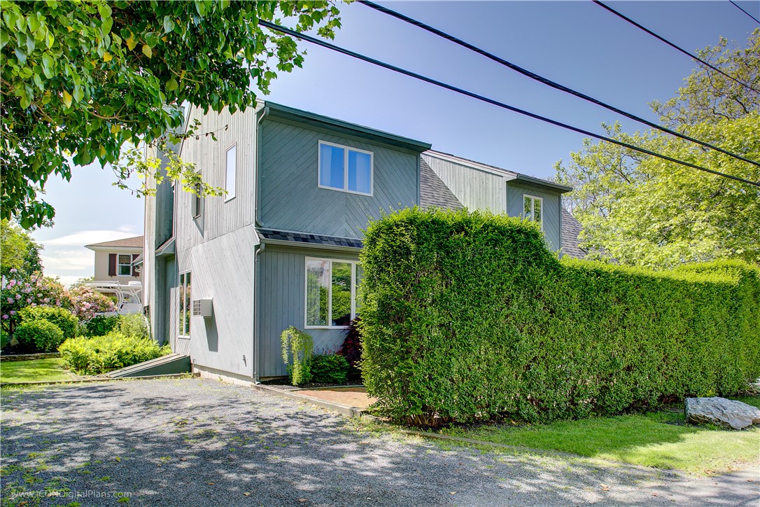 Newport, Rhode Island 02840, United States, 3 Bedrooms Bedrooms, ,3 BathroomsBathrooms,Residential,Active,171623