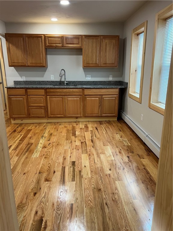 West Warwick, Rhode Island 02893, United States, 3 Bedrooms Bedrooms, ,2 BathroomsBathrooms,Residential,Active,224127