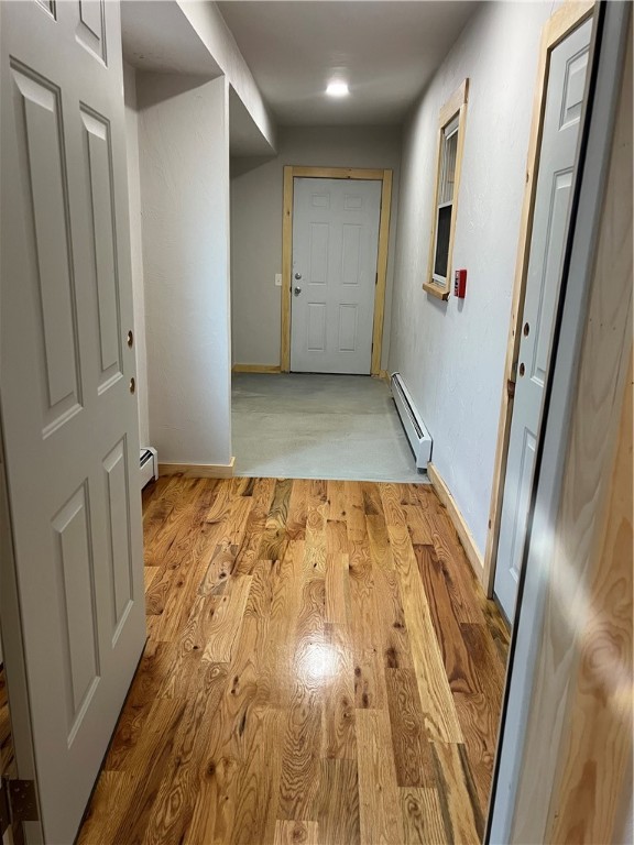 West Warwick, Rhode Island 02893, United States, 3 Bedrooms Bedrooms, ,2 BathroomsBathrooms,Residential,Active,224127