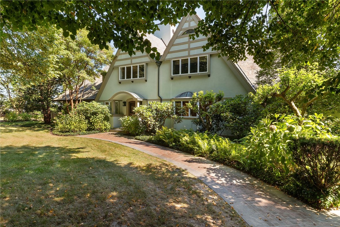 515 Indian Avenue
