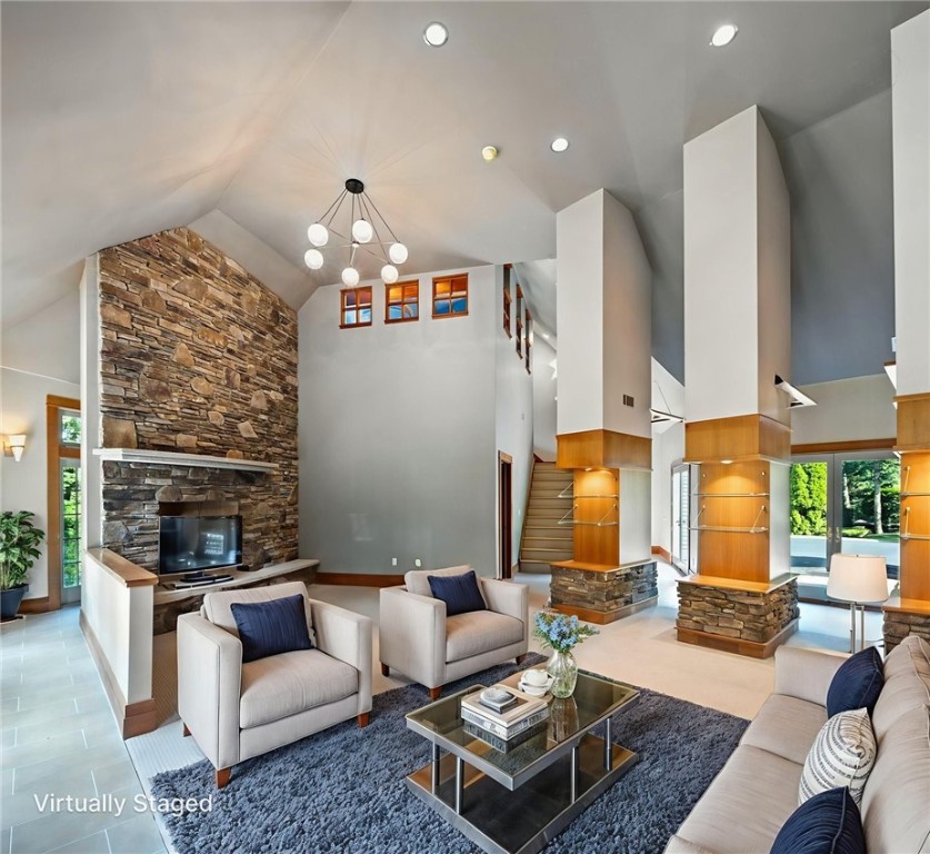 Cumberland, Rhode Island 02864, United States, 5 Bedrooms Bedrooms, ,5 BathroomsBathrooms,Residential,Active,177837