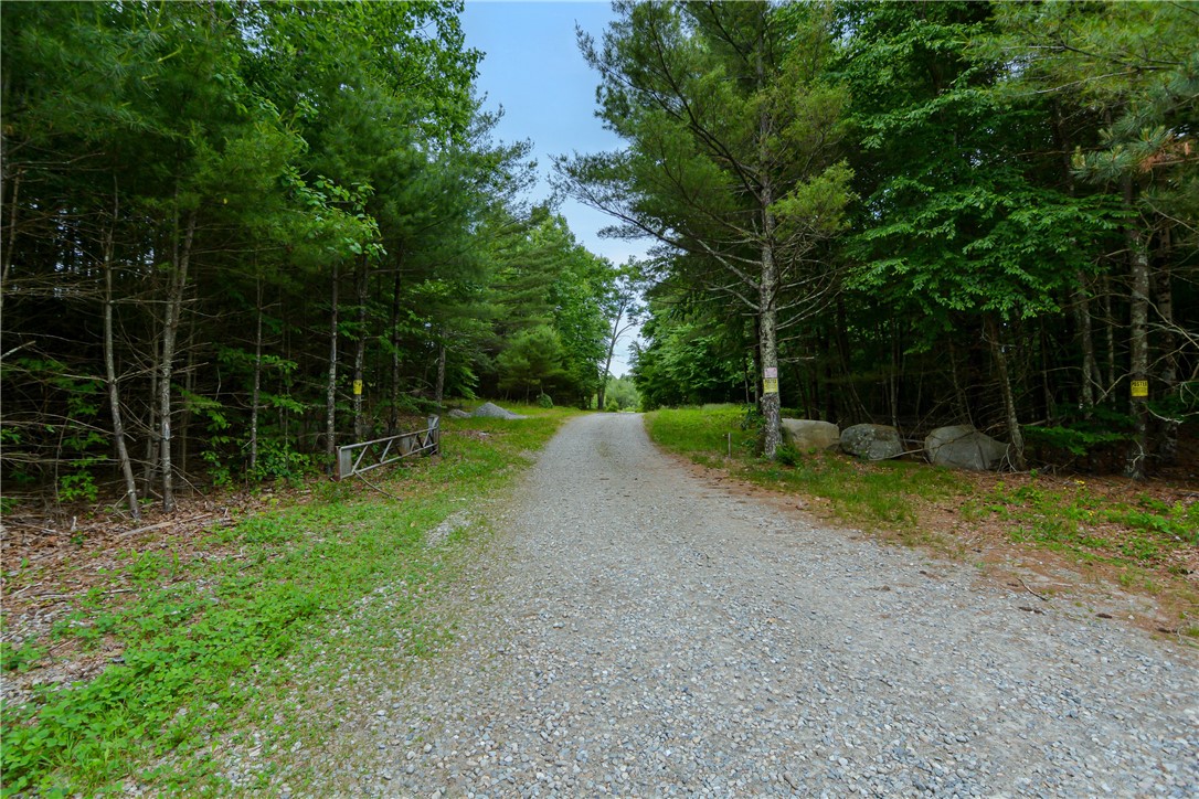 0 Putnam Pike