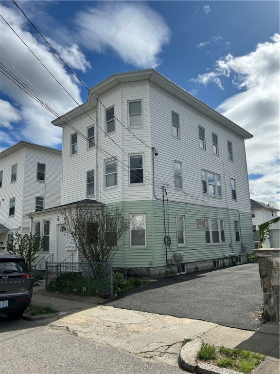 40 Larch Street 1