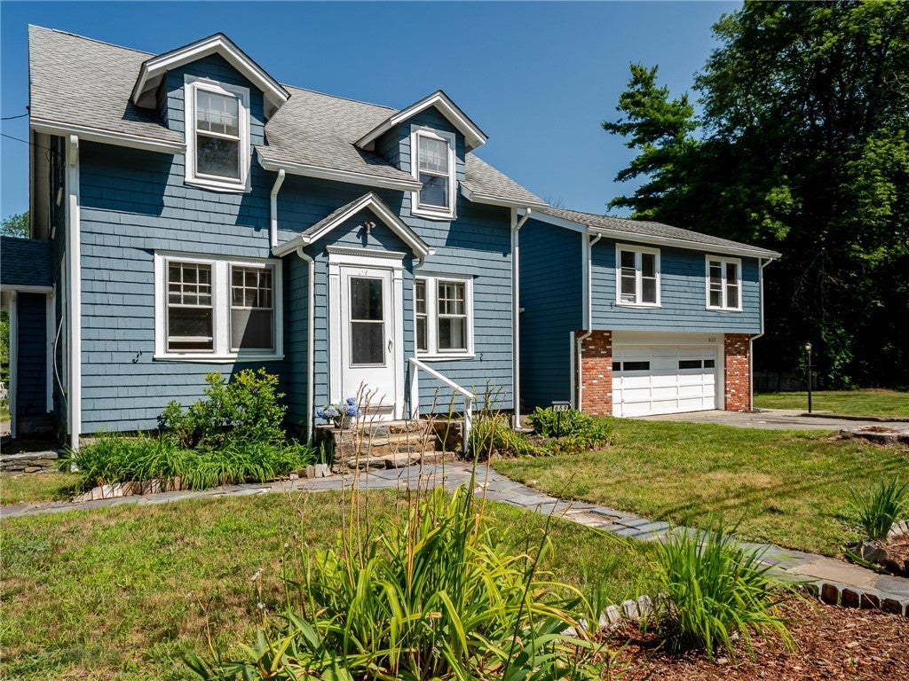 657 Danielson Pike
