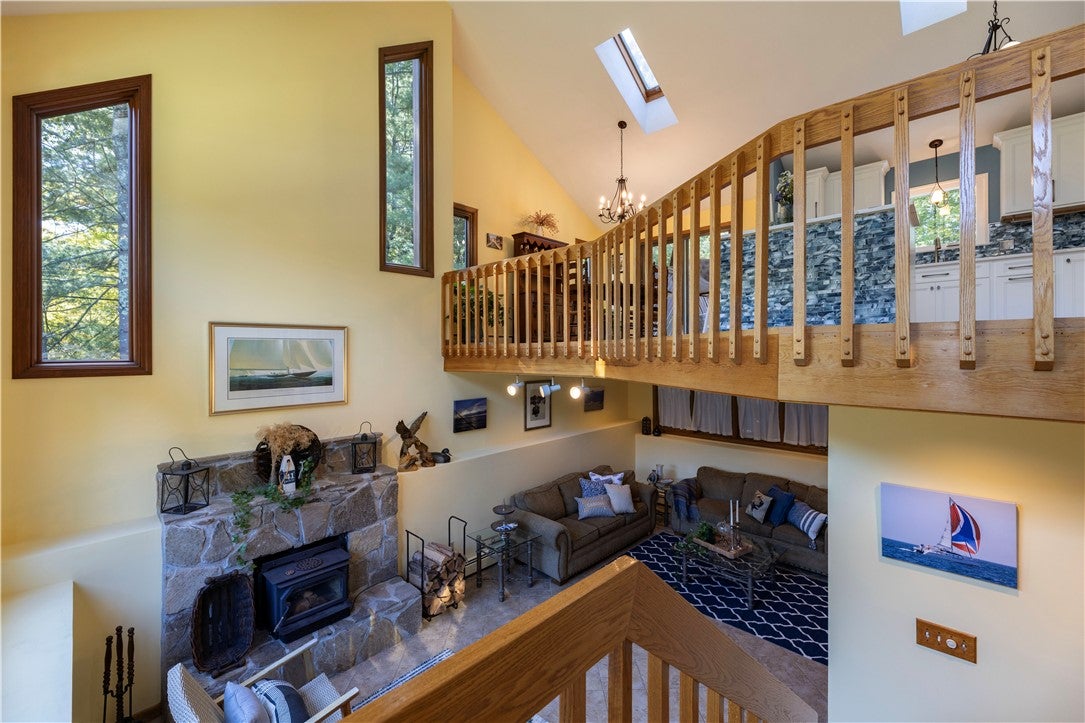 8 Robin Drive